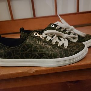 Calvin Klein Women's Micheala Sneakers